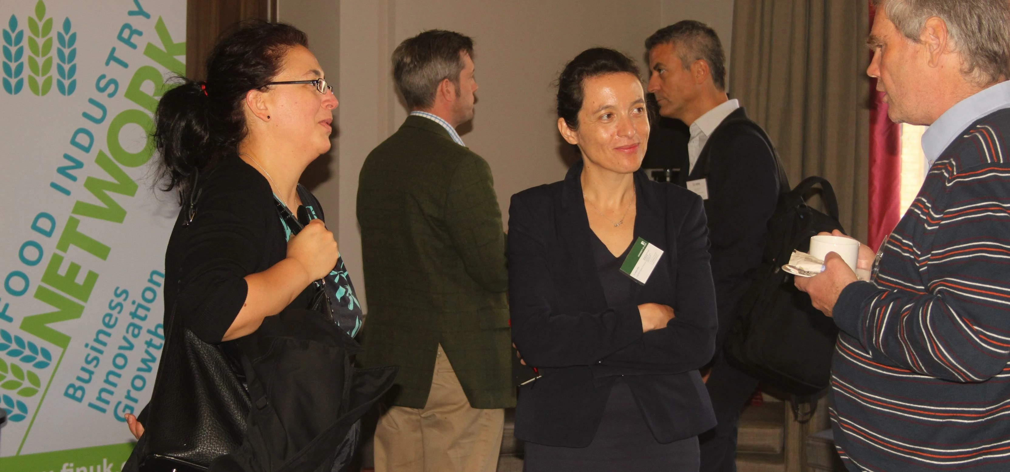 Caroline Orfila (centre) from the School of Food Science and Nutrition at the University of Leeds wi