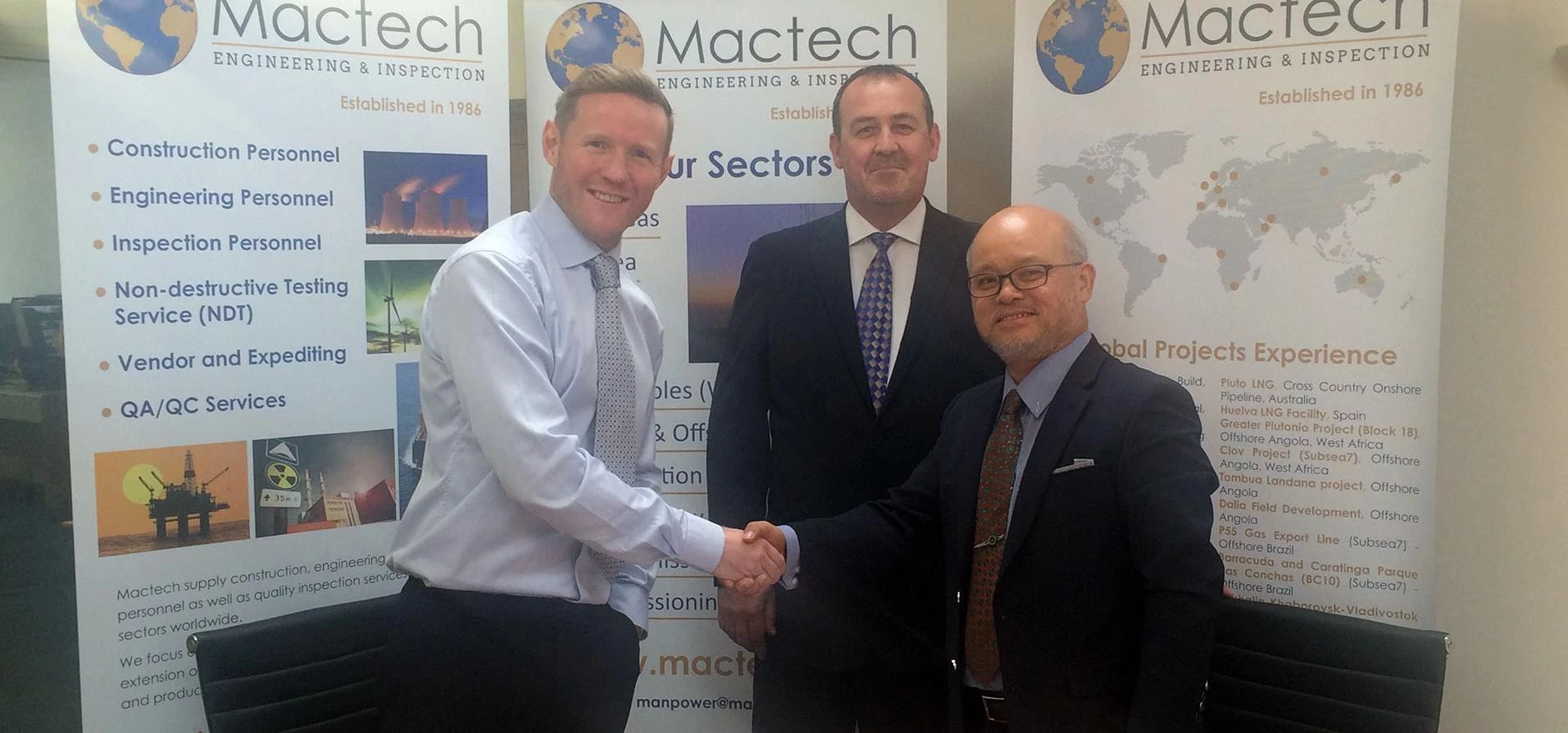 L to R: Andrew McFarlane - Mactech Managing Director, Simon Thorne - Mactech General Manager and Ung