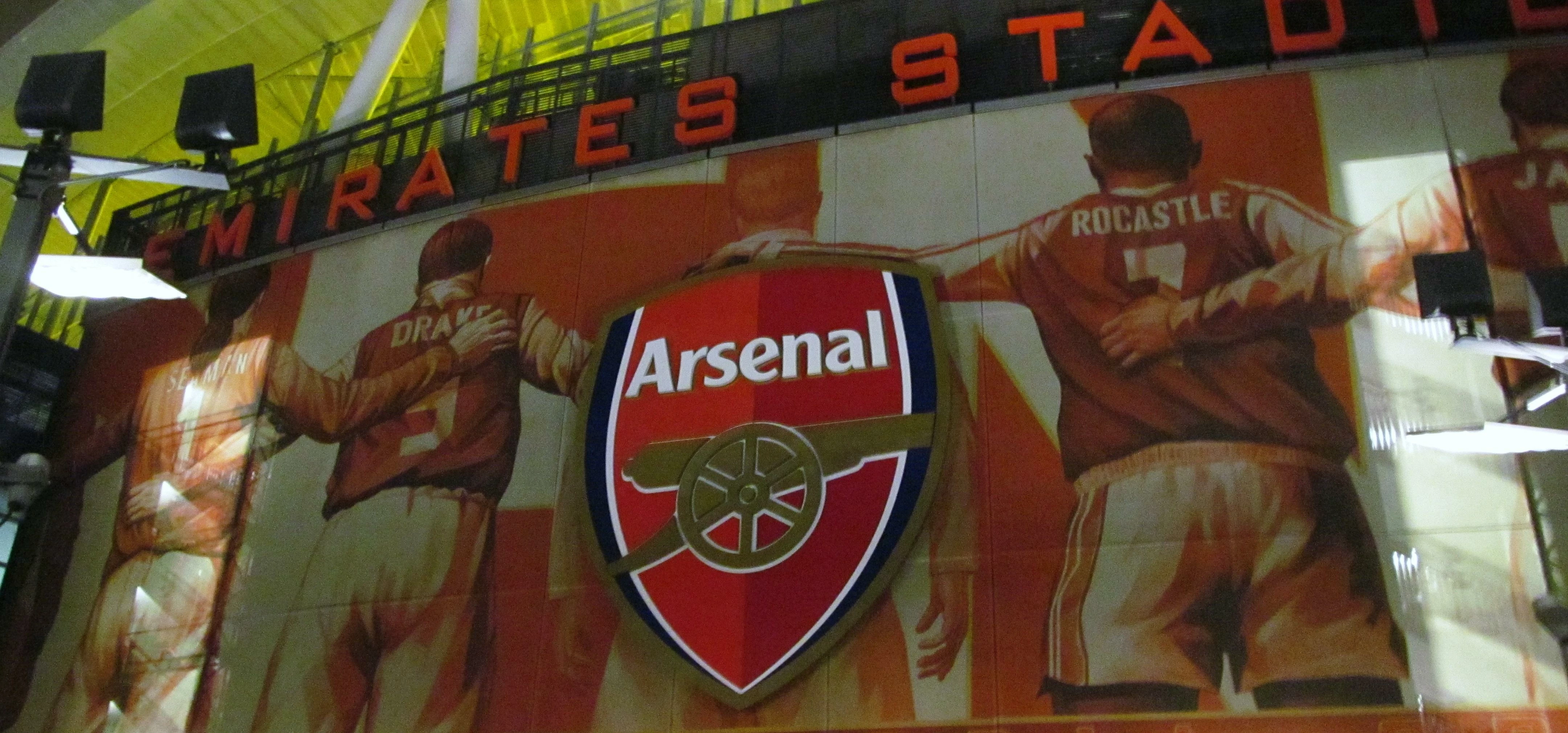 London 006 Arsenal Emirates Stadium at Night