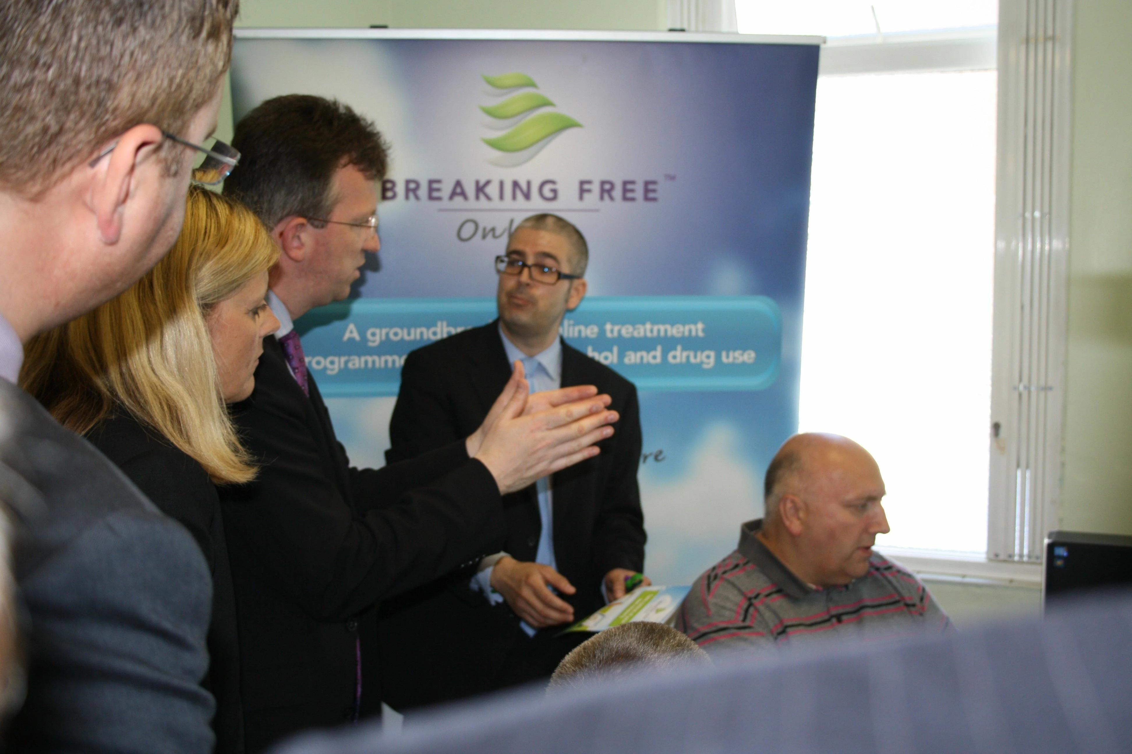 Jeremy Wright MP visits Breaking Free programme launch