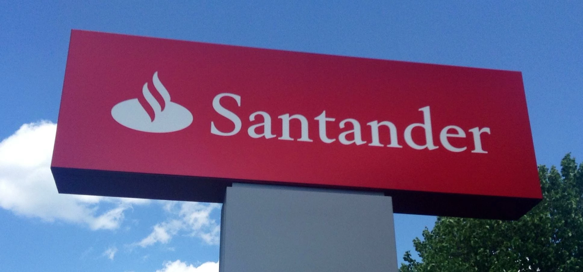 Santander Bank Sign Logo pics by Mike Mozart of TheToyChannel and JeepersMedia on YouTube. #Santande