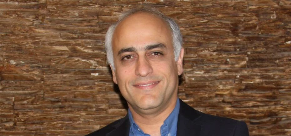 Mohammad Sheikholeslami, the founder of Smart Takeways.