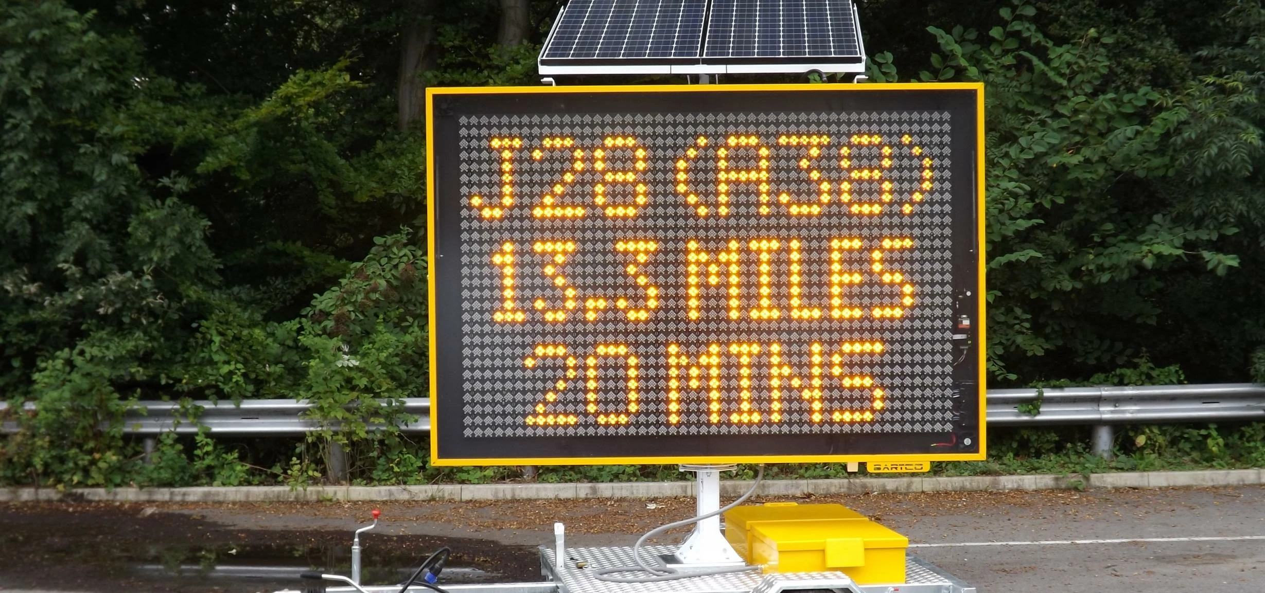 An MVIS roadside solar powered mobile sign currently being piloted on the M1 corridor at three sites