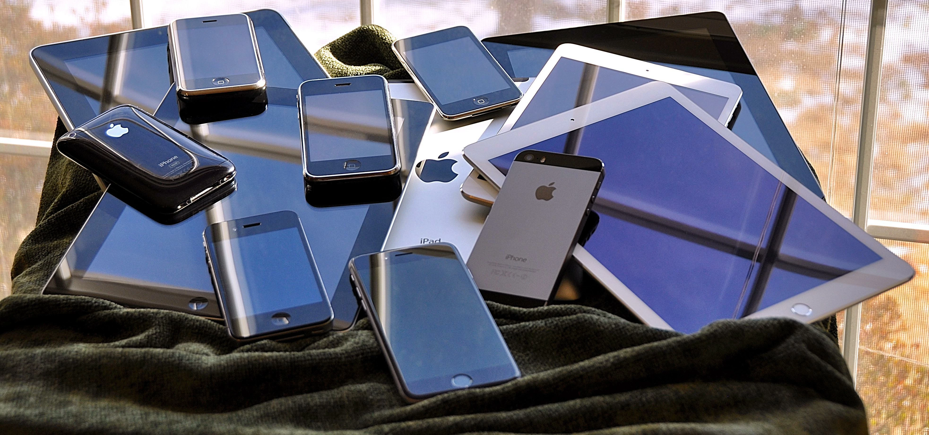 the iOS family pile (2015)