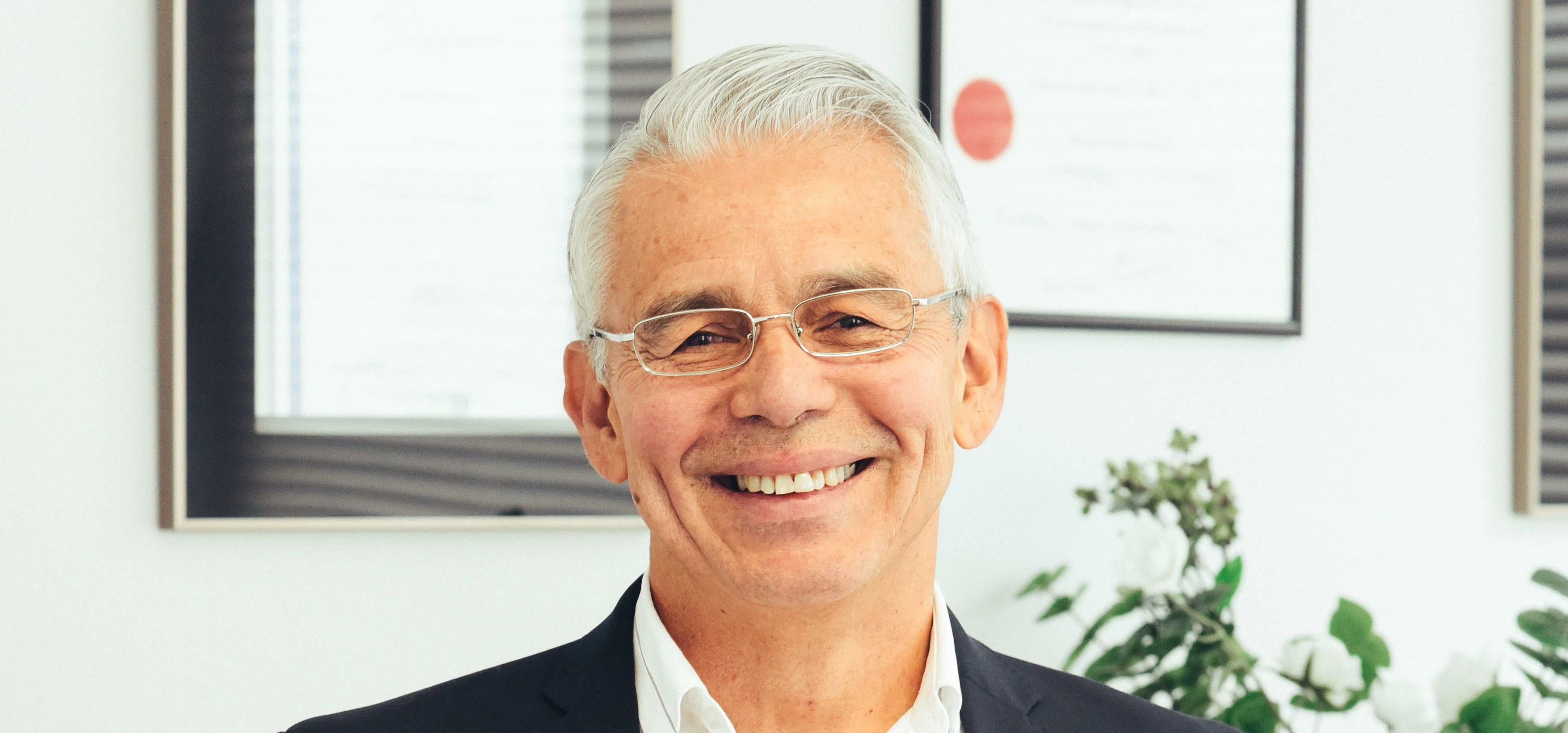 Dr Carlos Xavier of Natura Anti-Ageing Clinic