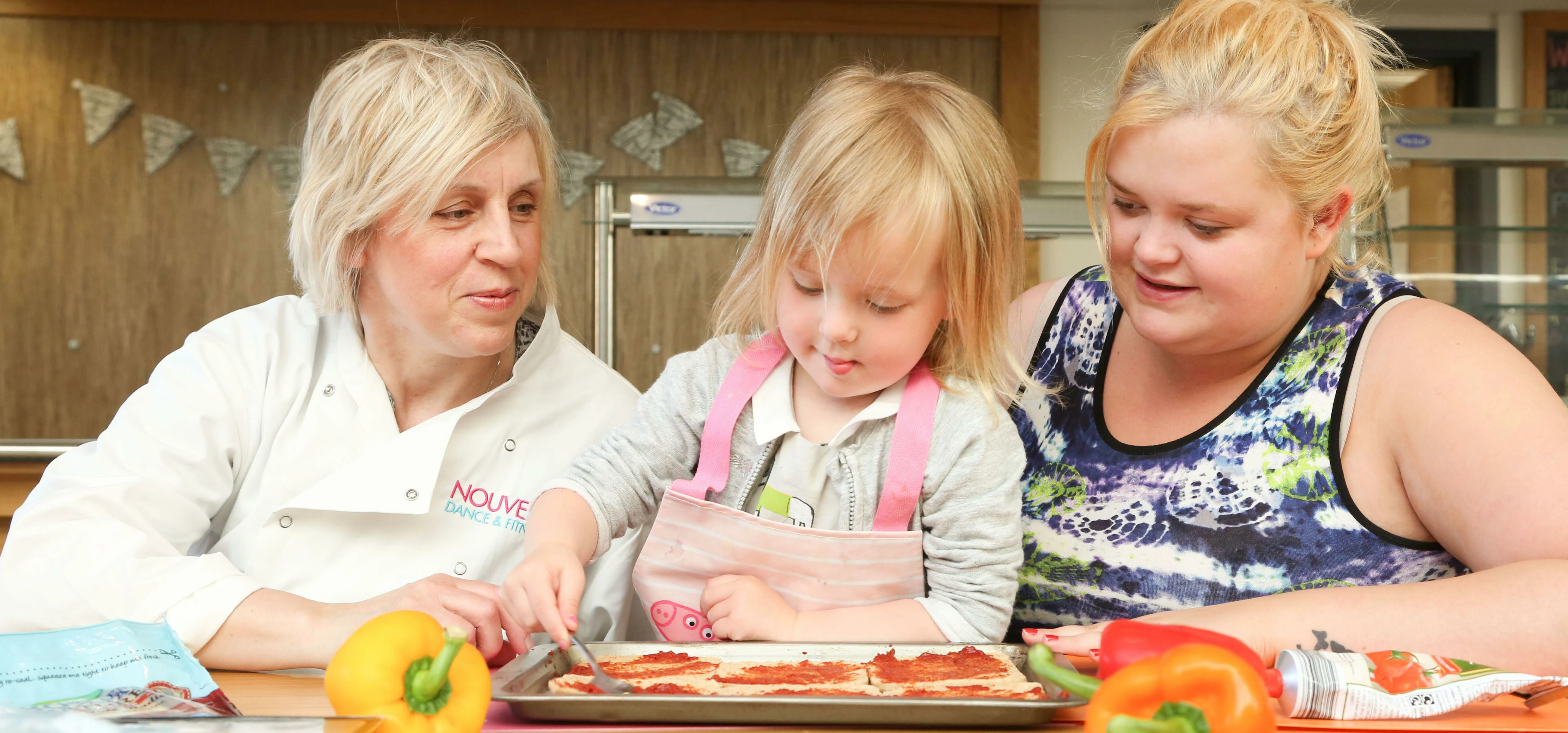Nutrition Expert Catherine Gingell with Caitlyn and her mum Lizzie