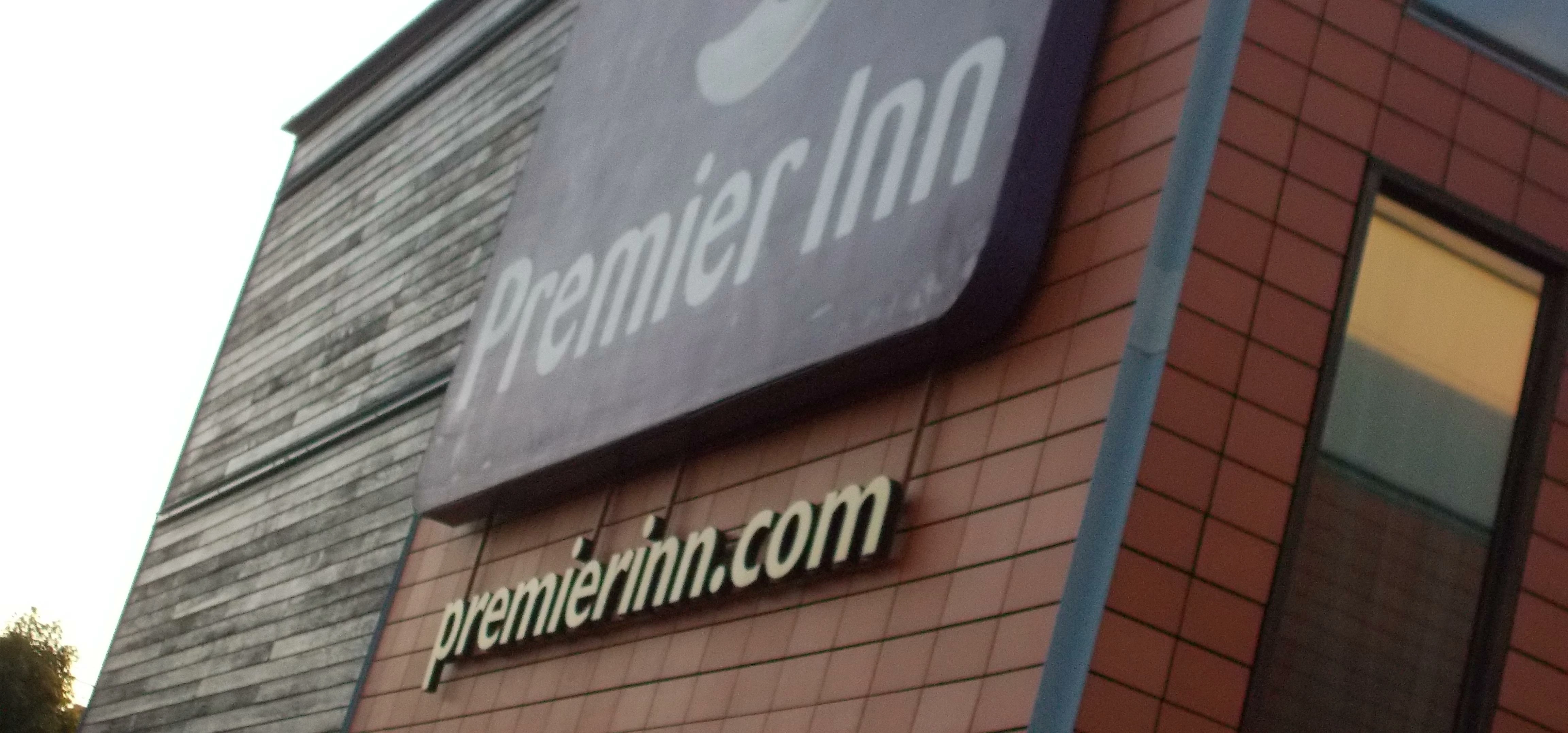 Sign of the Premier Inn, Bath Road, Heathrow