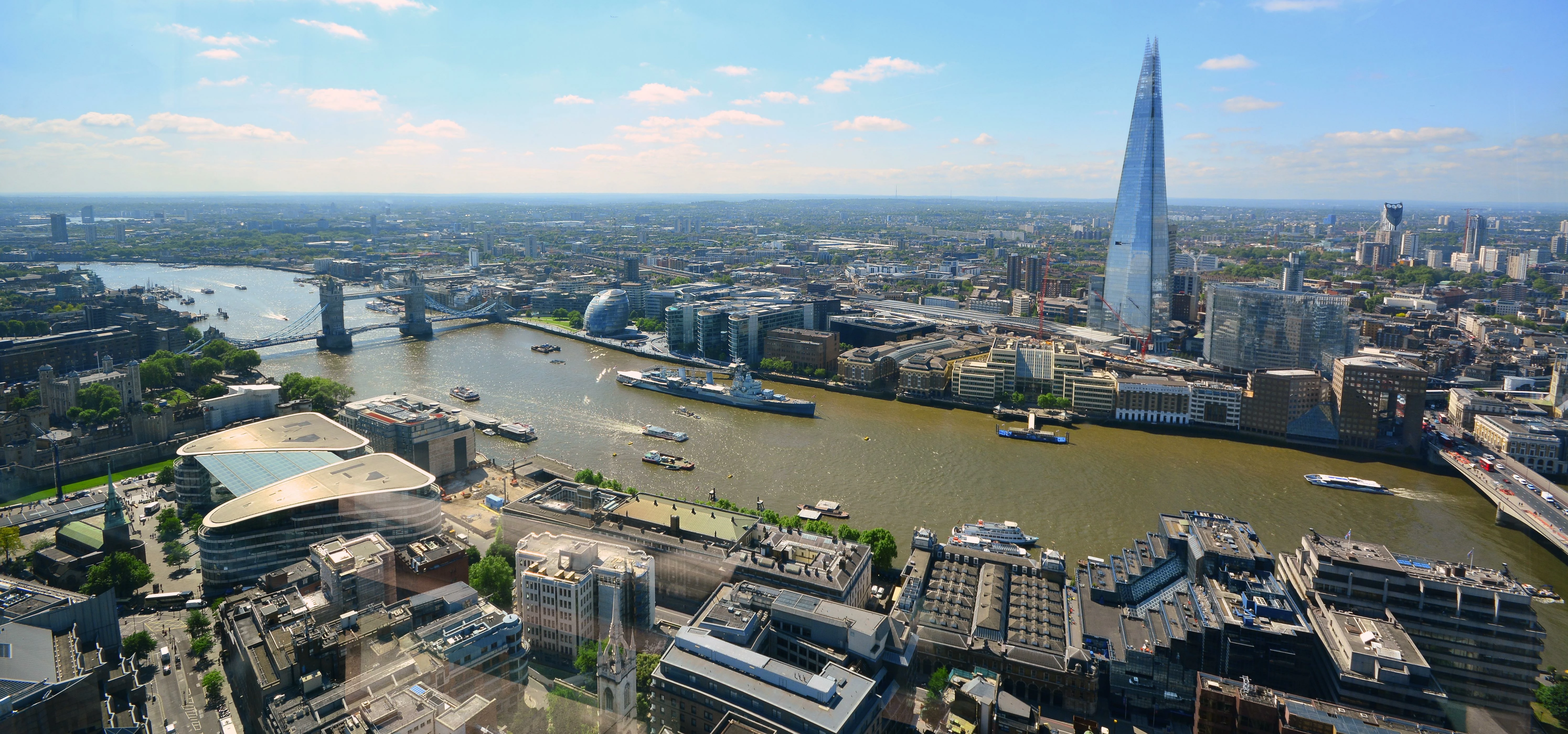 London 26-5-2015, London, 20 Fenchurch Street "The Walkie Talkie Building", The View From The Sky Ga