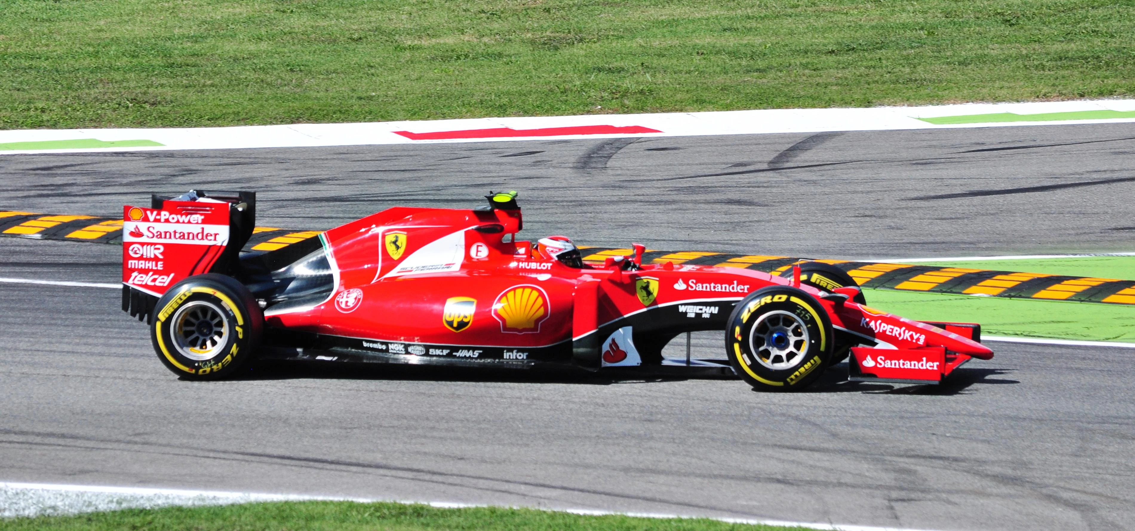 Kimi Räikkönen qualifies second
