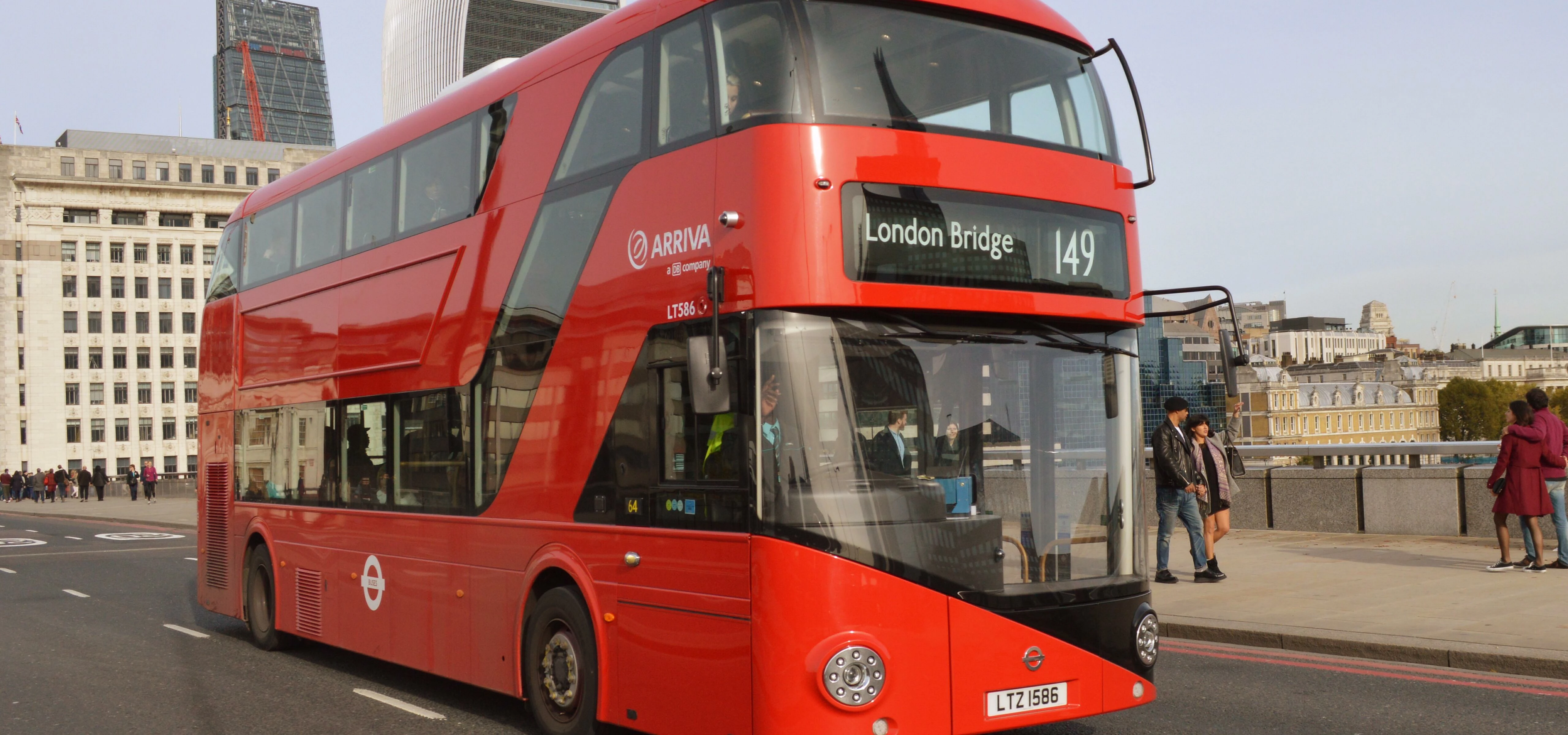 LT 586 (LTZ 1586) Arriva London New Routemaster