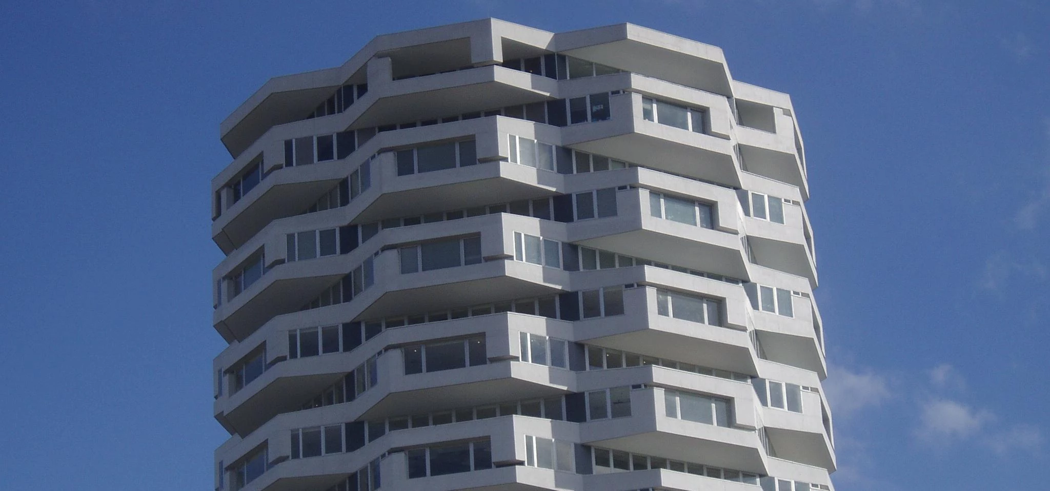 50p Building ( NLA Tower) East Croydon