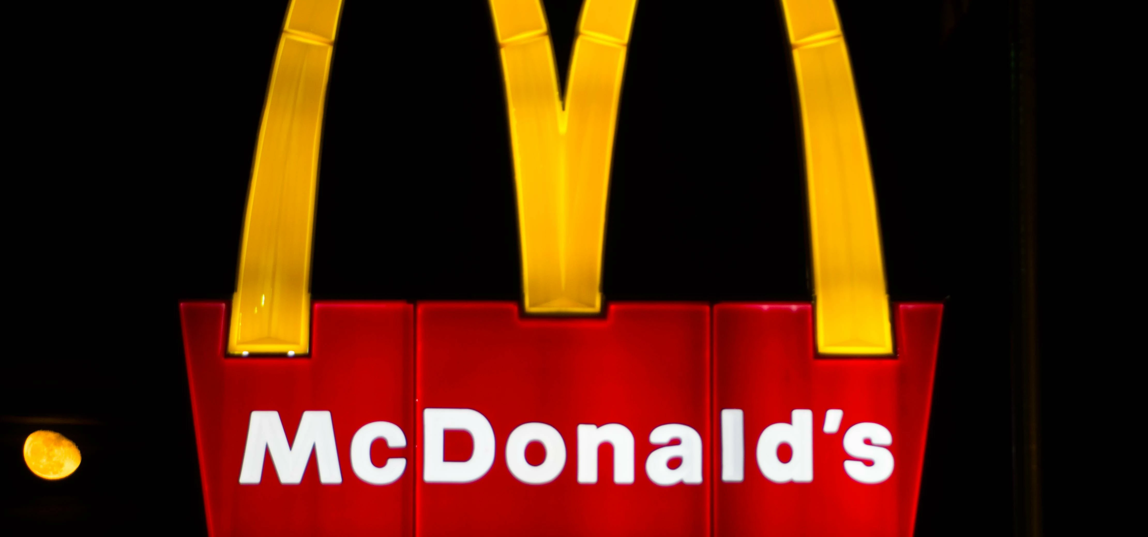 Moon greets McDonald's