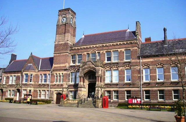 St Helens Town Hall 