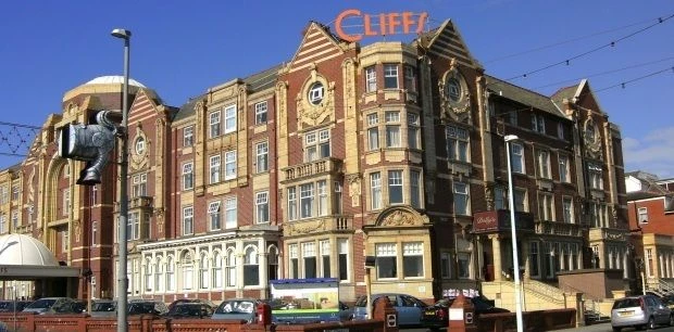 The Cliffs Hotel 