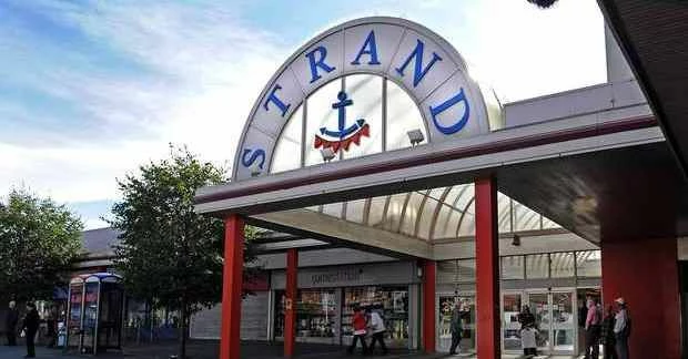 Strand shopping centre 
