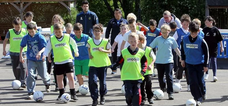 Smooga in action at Tower Hill School, Witney, with Oxford United
