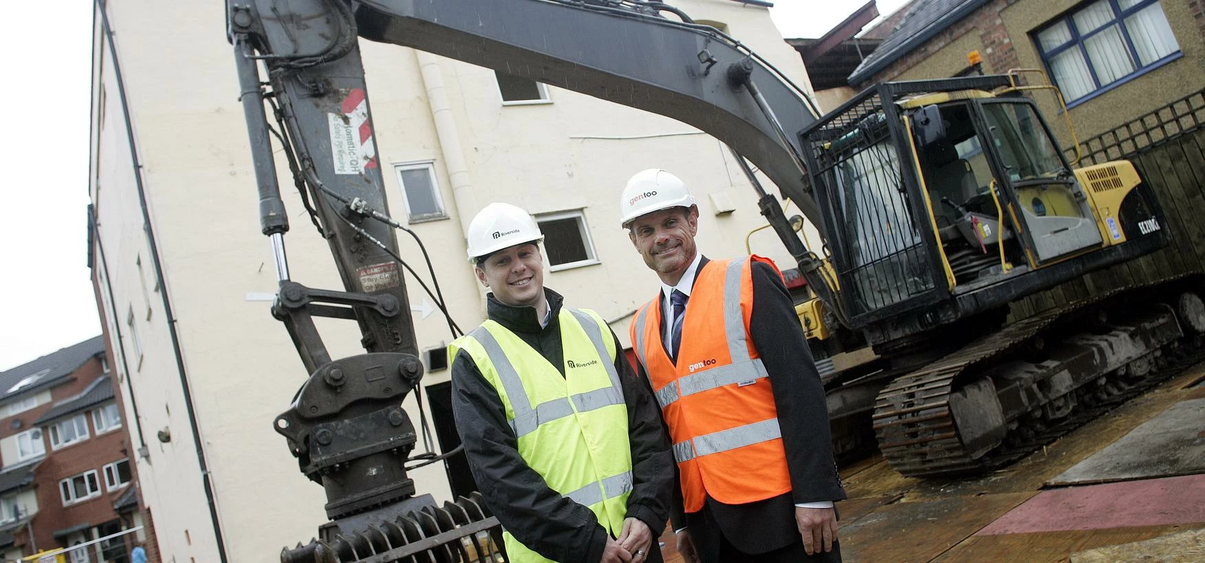 From left to right: Dominic Beha Senior Project Manager at Riverside and Paul Woods Contracts Manage