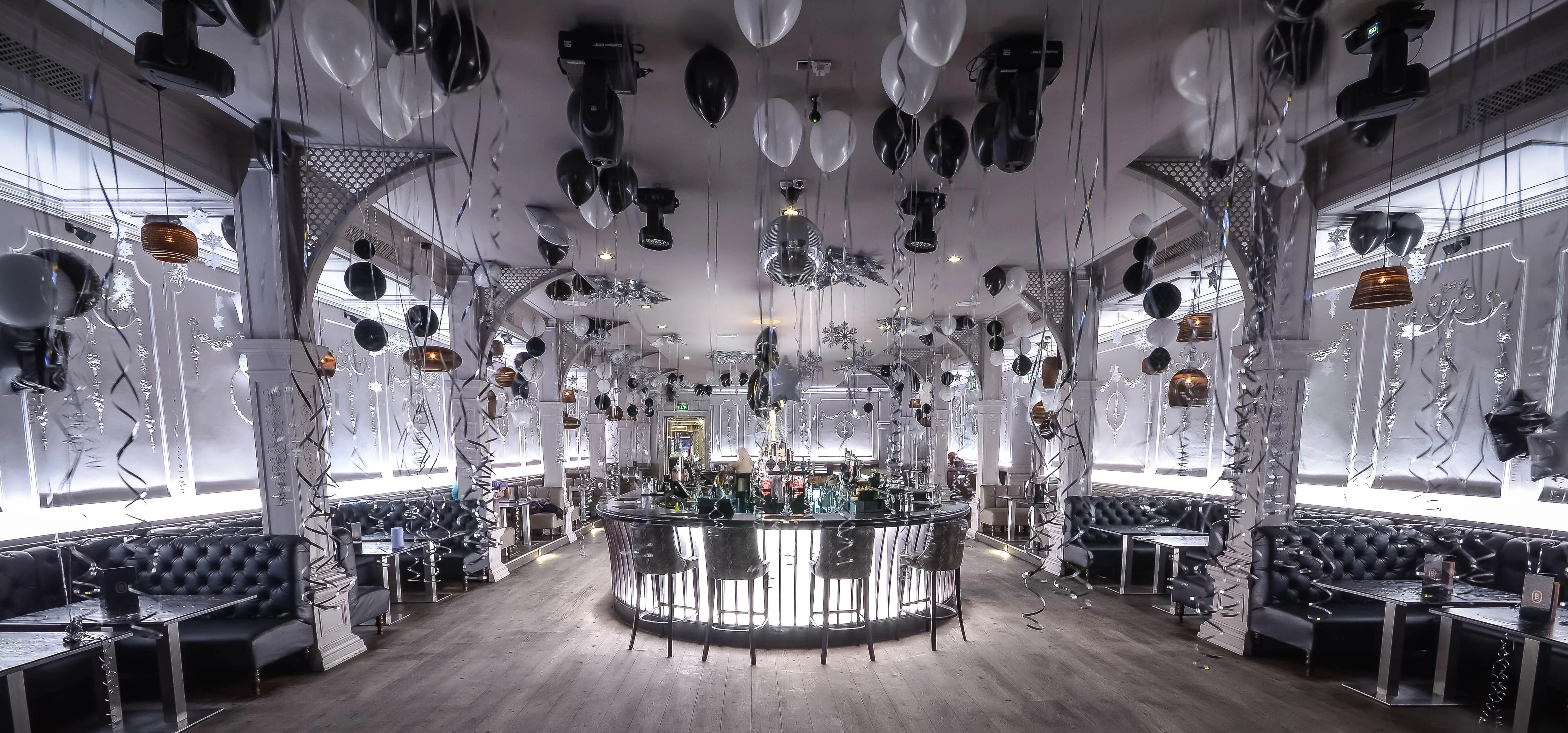 Bonbar is hosting a black and white party on New Year's Eve 