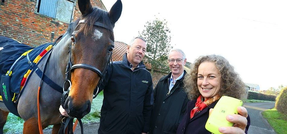 Keith Hanson of Fine Equinity (left) with UNW Corporate Finance Partner Neville Bearpark (centre) an