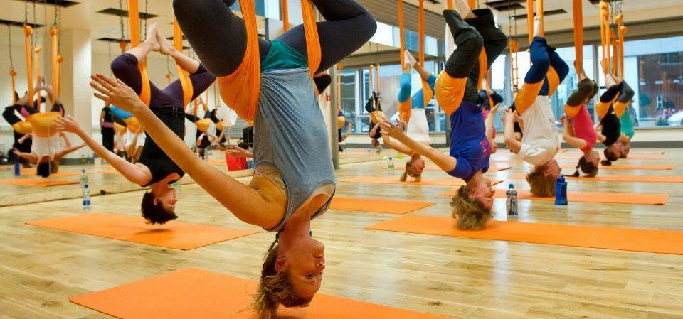 Aerial Yoga, one of the experiences available on Wonderush's marketplace.