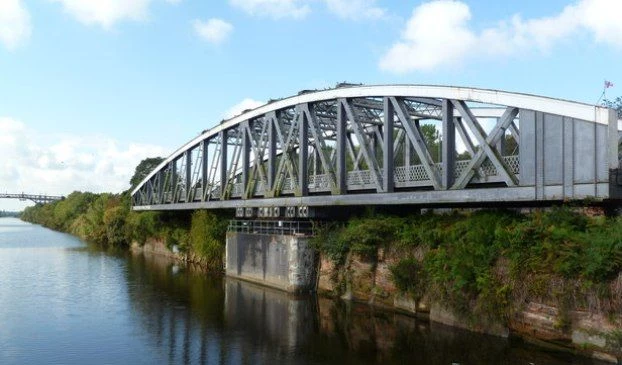 Grappenhall swing bridge 