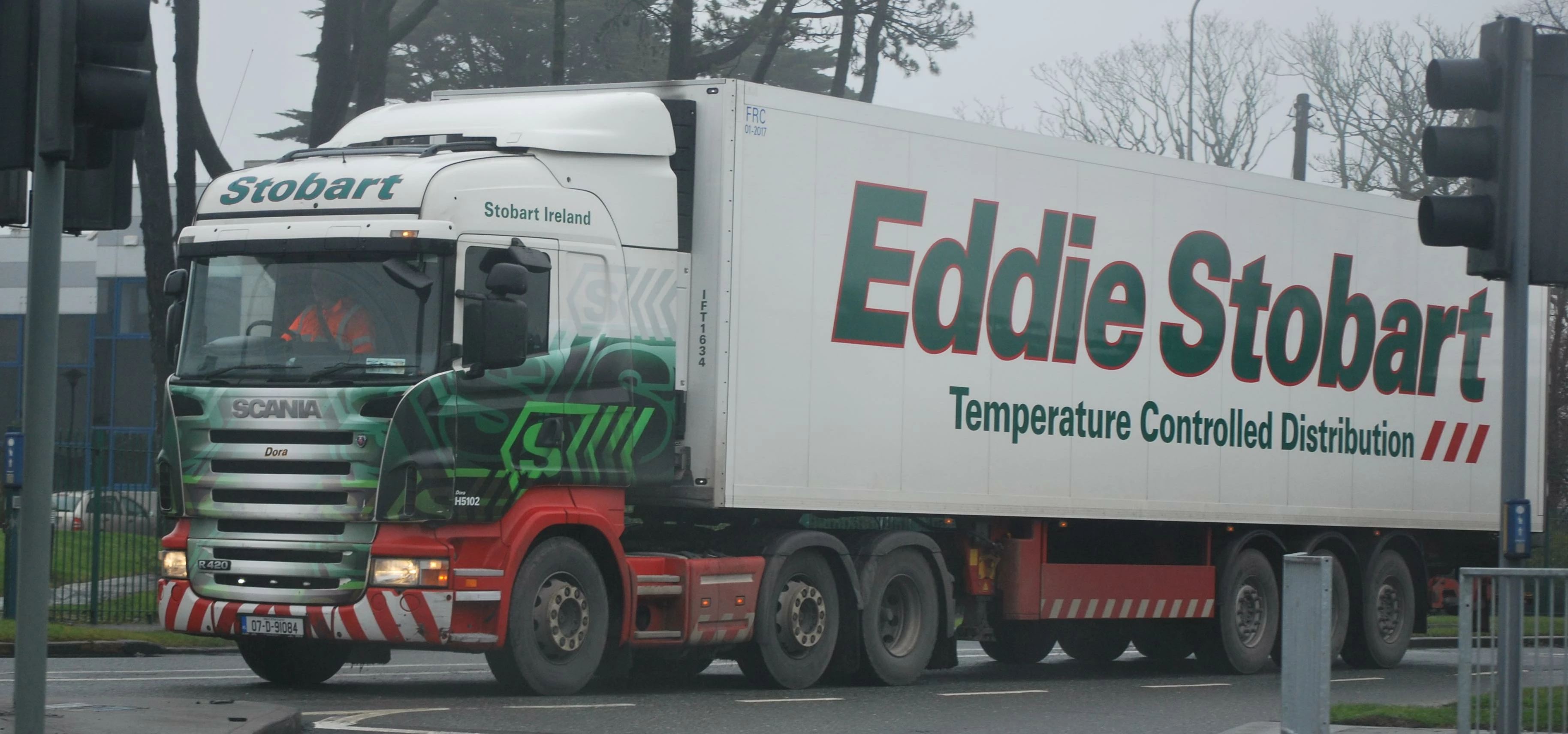 Eddie Stobart Ireland "Dora" - H5102 - Reg 07 D 91084 - at Santry Dublin 11