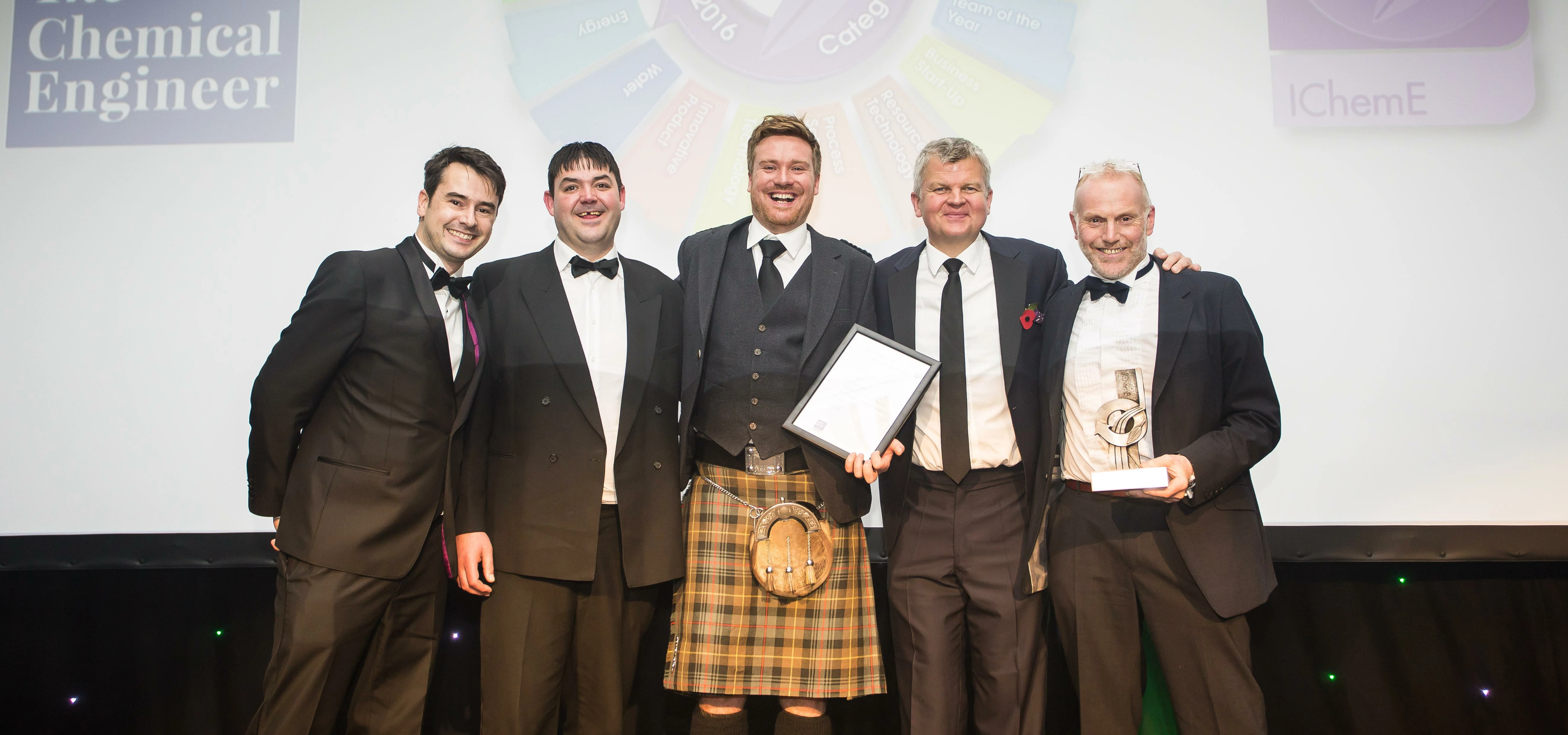 The Alusid team collects the award for Best Start Up