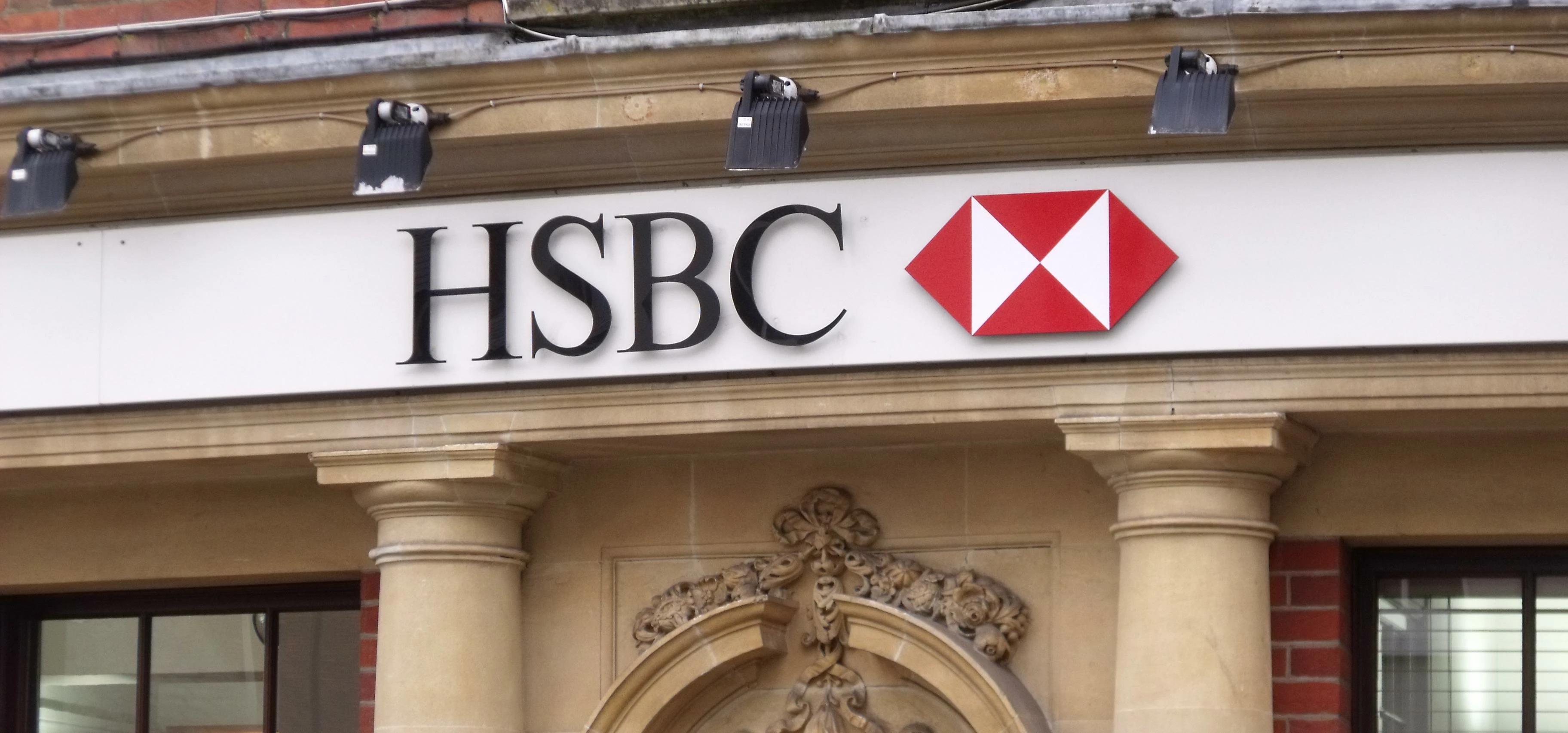 HSBC - High Street, Shaftesbury - sign