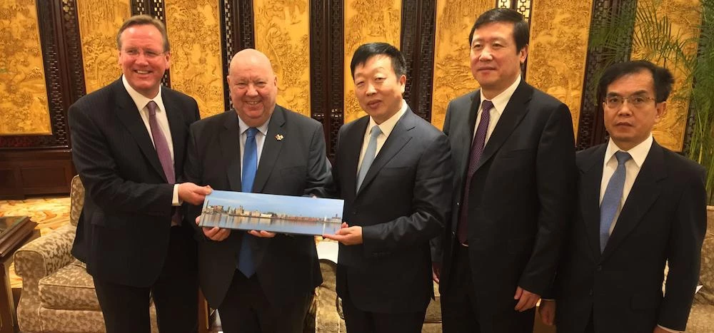 L-R: Cllr Davies, and Mayor Anderson with senior Chinese government officials