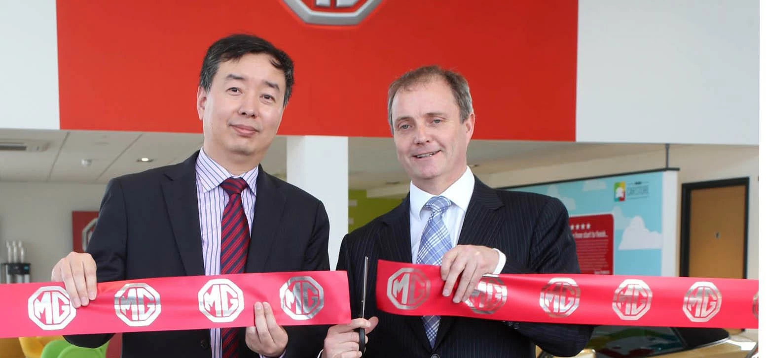 William Wang managing director from MG and Hendy Group managing director Paul Hendy