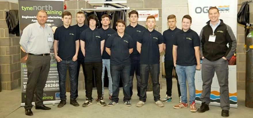 OGN Manager, Darren Smith with the 1st year Apprentices and Mark Mackey, TNT Fab and Weld Training O