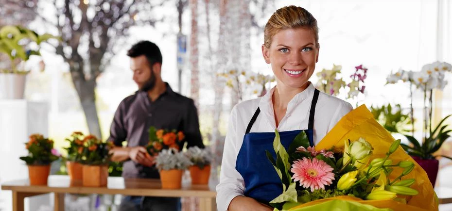 What is the Reasonable Tip to Give to the Flower Delivery Guy