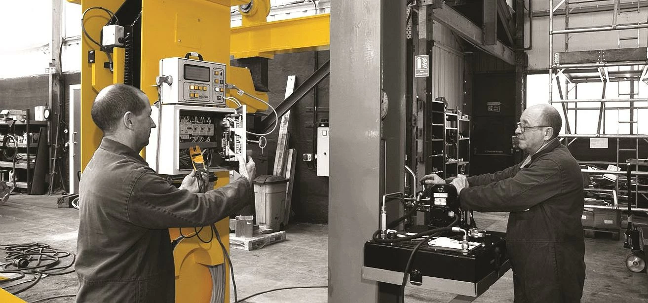 Mechan jacks, similar to those supplied to Nuvia, undergoing rigorous testing.