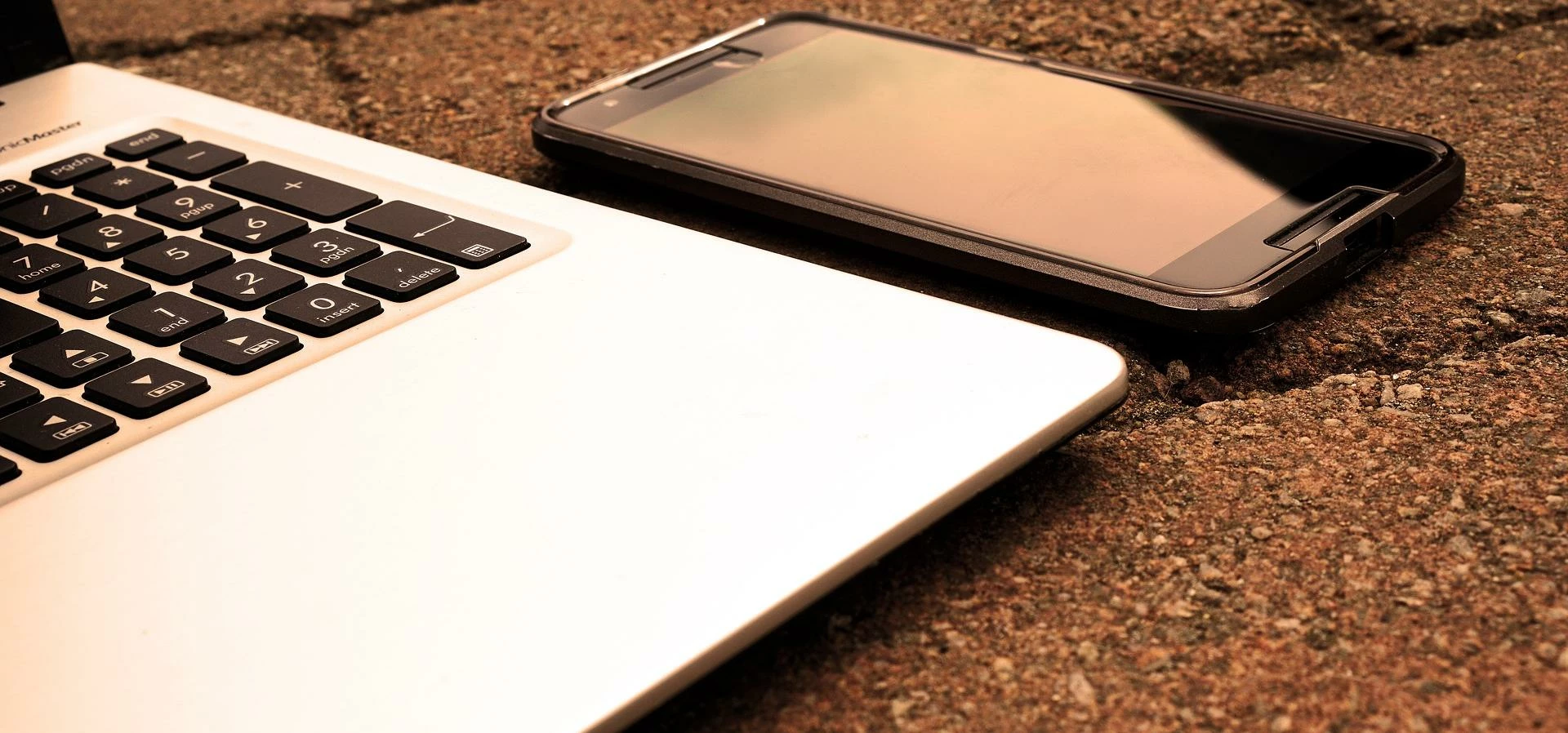 Start-ups turning to smaller telecoms businesses, finds Woav