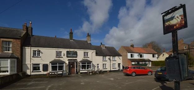 The White Swan in the village of Minskip in Boroughbridge, North Yorkshire, is up for sale. 