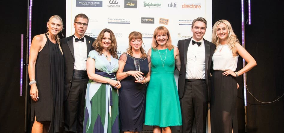 Simon Jersey collects professional clothing industry awards