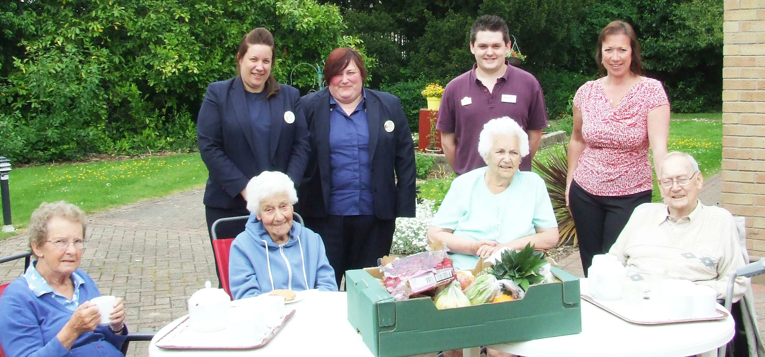 Tesco community champions Beccy Joyce and Linda Anderson, Woodlands activity coordinator Peter Lashl