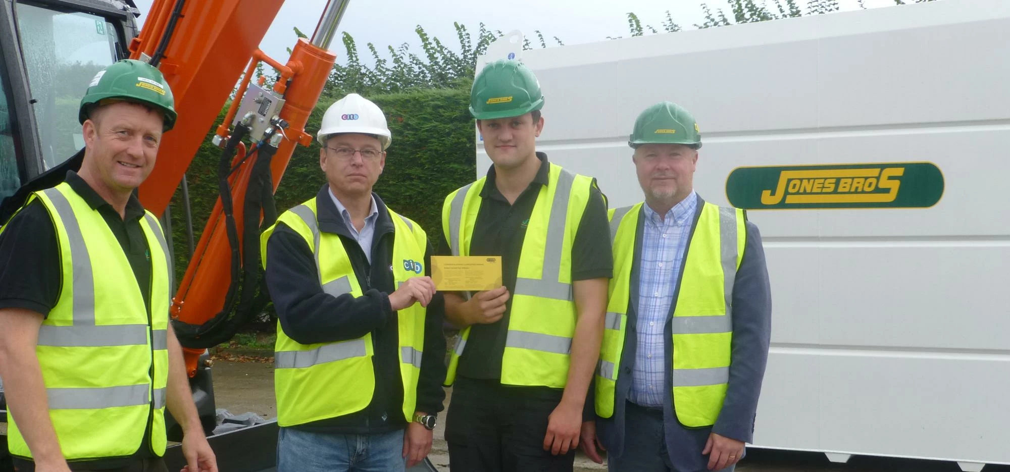 Geraint receives his nomination from the CITB 