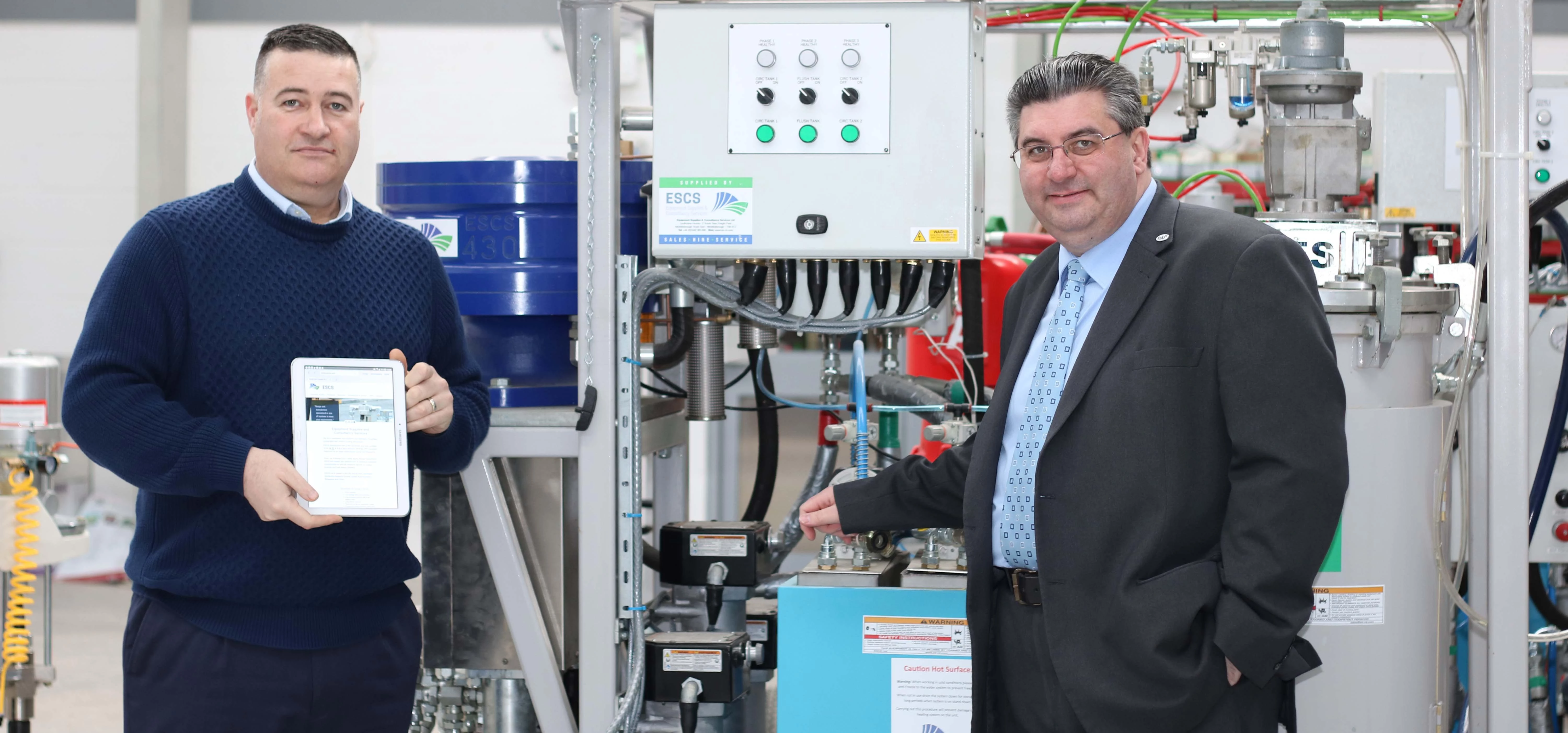 Shaun McDonald managing director of ESCS (left) with Michael Janes, E-Strands’ managing director at
