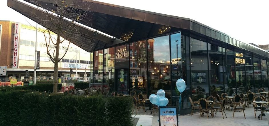 50-seat flagship café pod for Caffé Nero at St Stephen's shopping centre in Hull. 