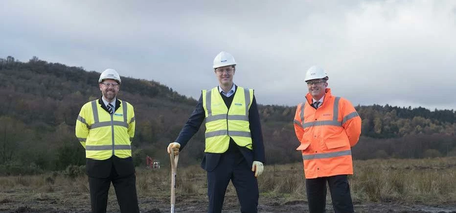 Nick Clegg, MP for Sheffield Hallam with Yorkshire Water Project Manager Simon Balding and Mott McDo