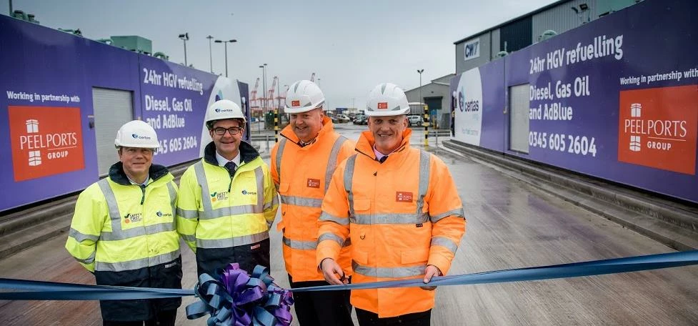 L-R: Peel Ports' group land and property director Andrew Martin and head of container terminal opera