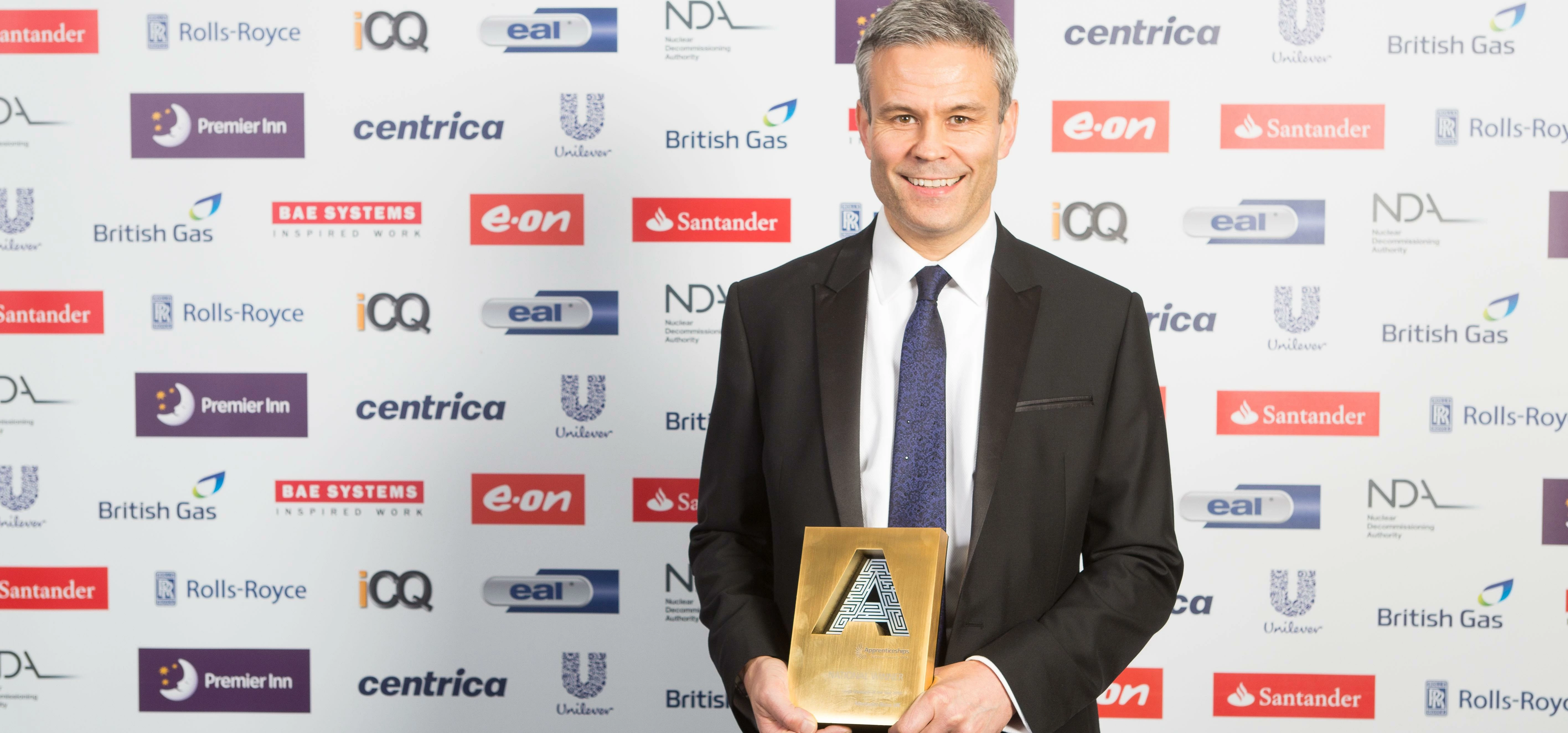 Andrew Mallery, Mercedes Benz UK, who wins The BAE Systems Award for Large Employer of the Year at t