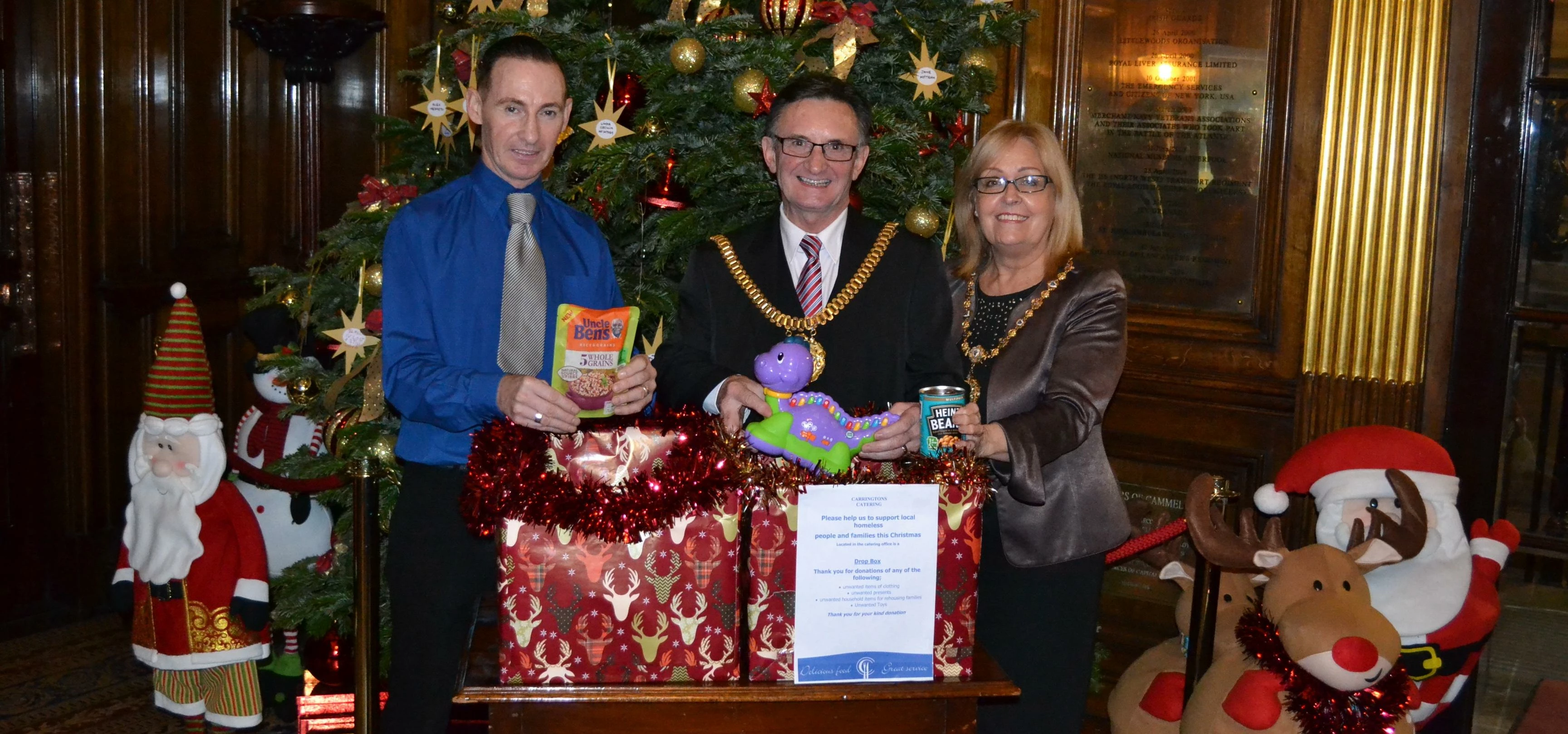Front of House Operations at Liverpool Town Hall Robbie Baines, Lord Mayor Cllr Tony Concepcion and