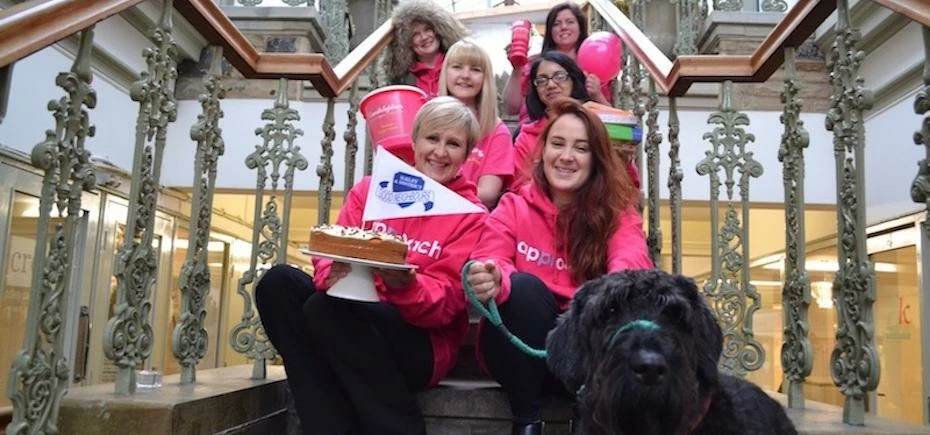 Suzanne Watson, Georgia Shepheard, Rebekha White, Anisha Mistry, Helen Elson and Lynne Kelly 