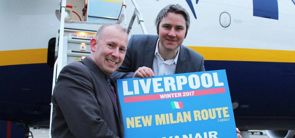 LJLA’s Paul Winfield (left) with Ryanair’s Robin Kiely