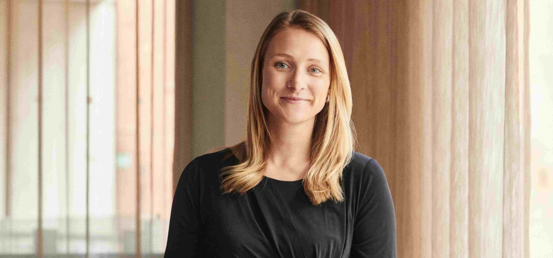 Rach Whitfield portrait.jpg