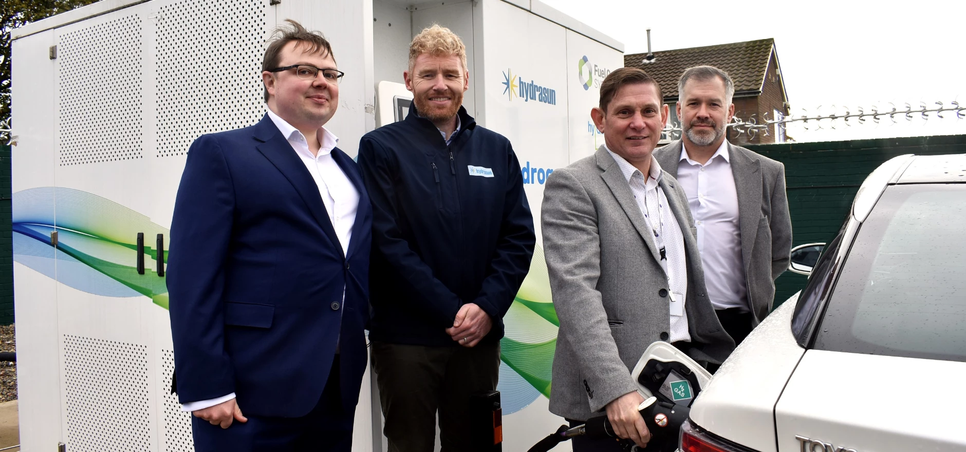 Hydrogen refueller a.jpg