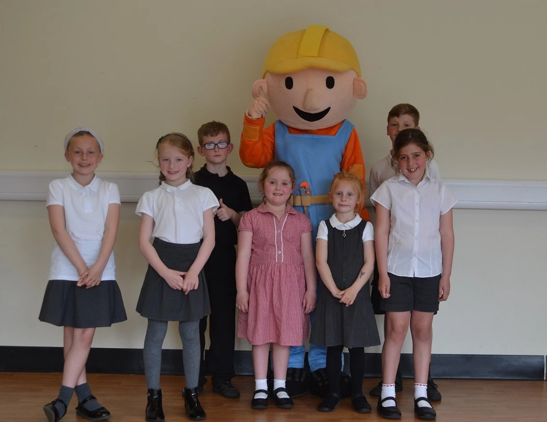Bob the Builder from Ascent Homes with Ellington Primary School Children