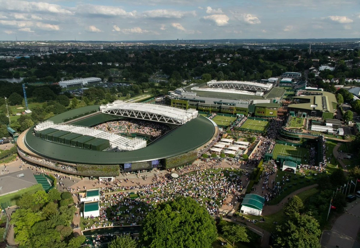 Project: The All England Lawn Tennis Club No.1 Court Redevelopment, UK